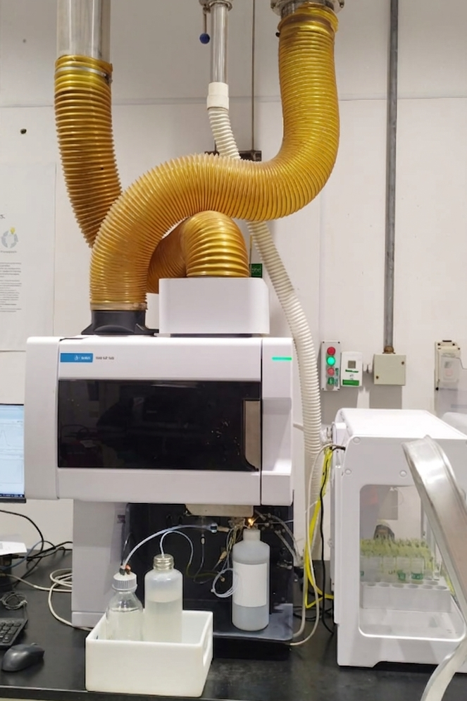 Servicios Especializados en ICP-OES gemini generated image 3bh60c3bh60c3bh6 (2)